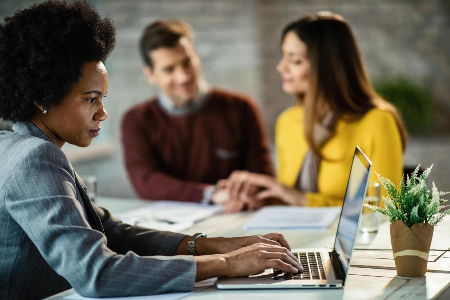 Professionelle Finanzberatung mit modernen Analysemethoden